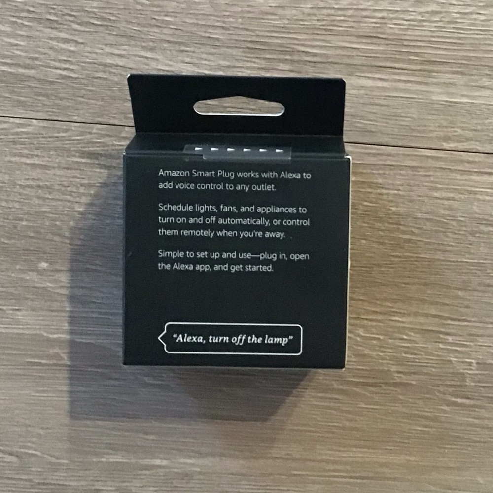 NEW Amazon Smart Plug - Picture 2 of 5